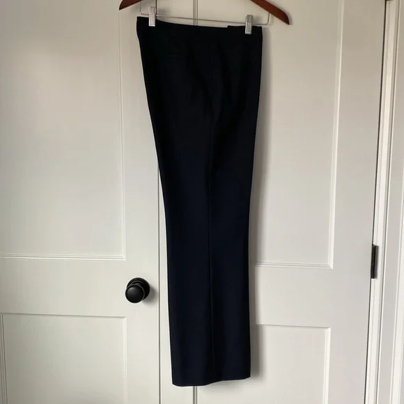 Ann Taylor navy pantsuit women’s 10/10P - Picture 9 of 12